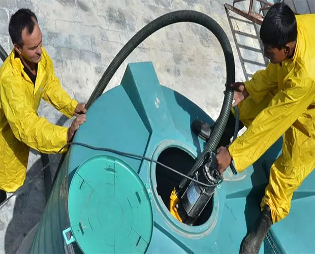 شركة عزل خزانات المياه 0503601128 | دقة العمل